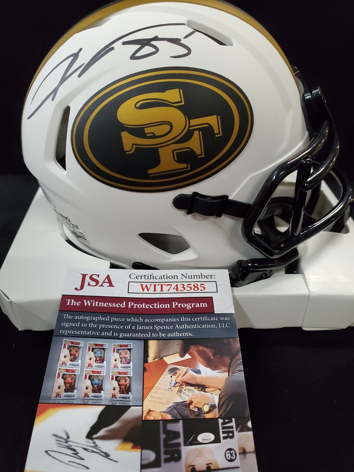 San Francisco 49Ers Vernon Davis Autographed Lunar Mini Helmet Jsa Coa