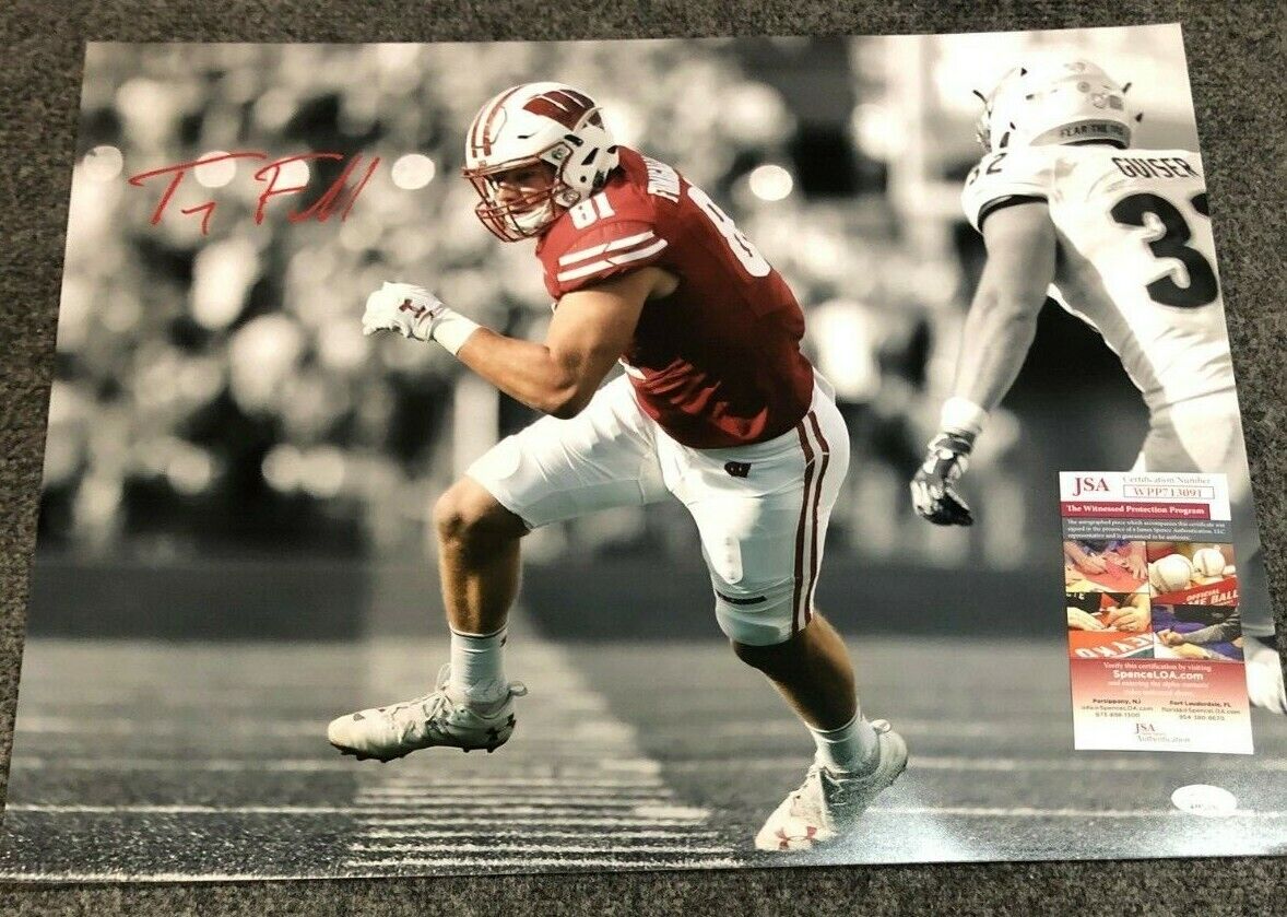 Wisconsin Badgers Troy Fumagalli Autographed Signed 16X20 Photo Jsa Coa