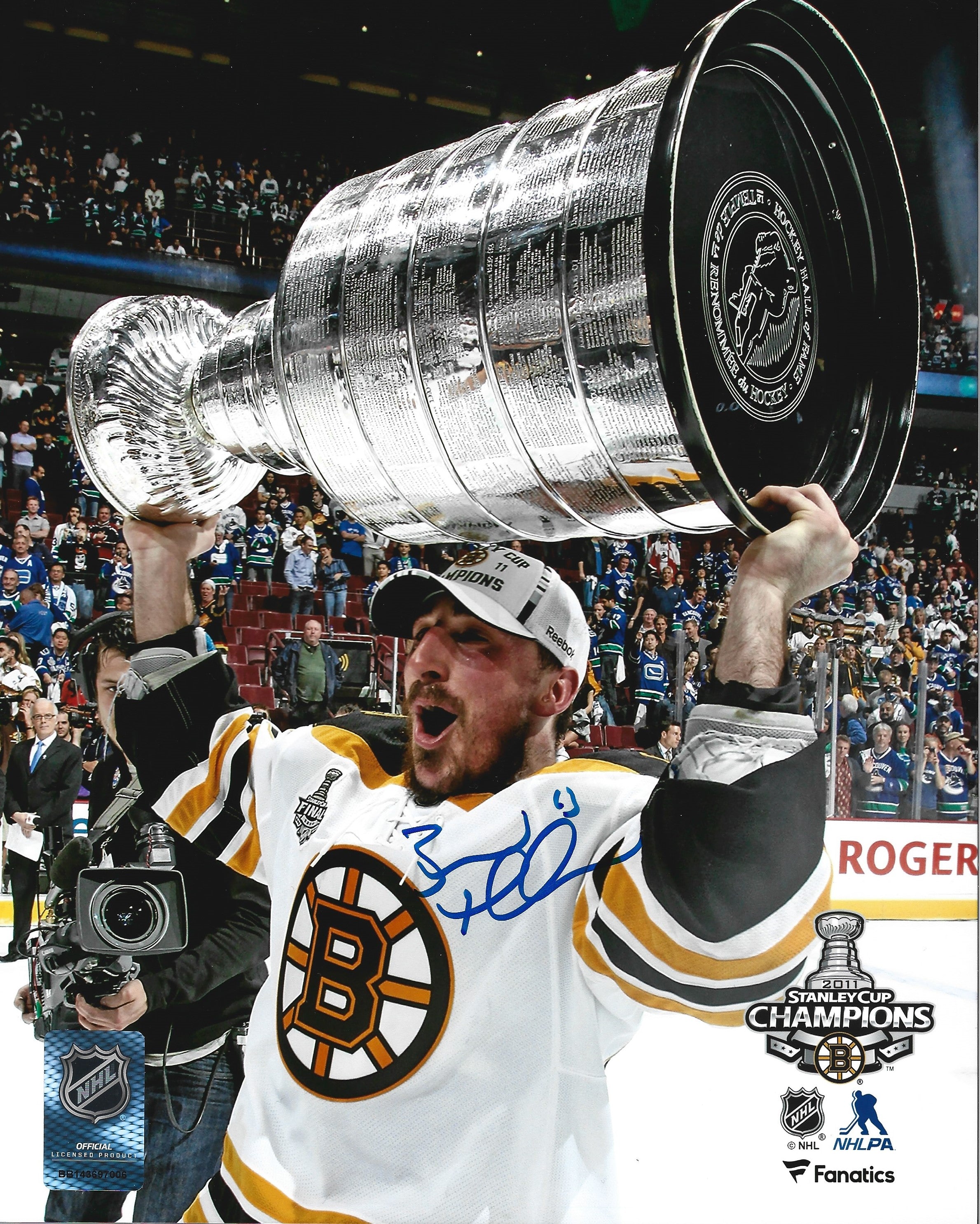 Brad Marchand 2011 Stanley Cup Boston Bruins Autographed 16" x 20" Hockey Photo