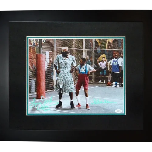 Larry Johnson Autographed Family Matters with Steve Urkel Deluxe Framed 11x14 Photo w/ Grandmama - JSA