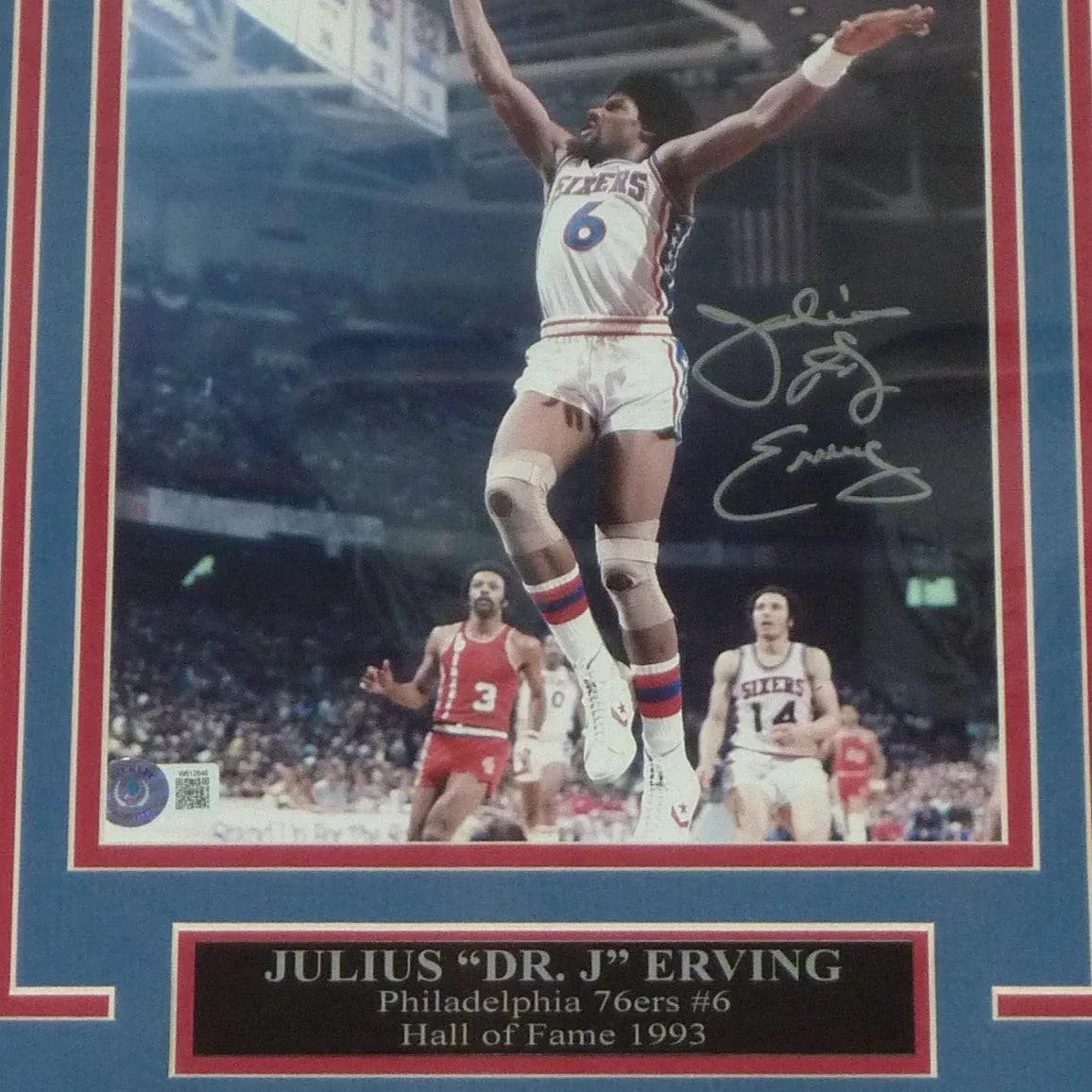 Julius "Dr J" Erving Autographed Philadelphia 76ers Deluxe Framed 8x10 Photo - Beckett