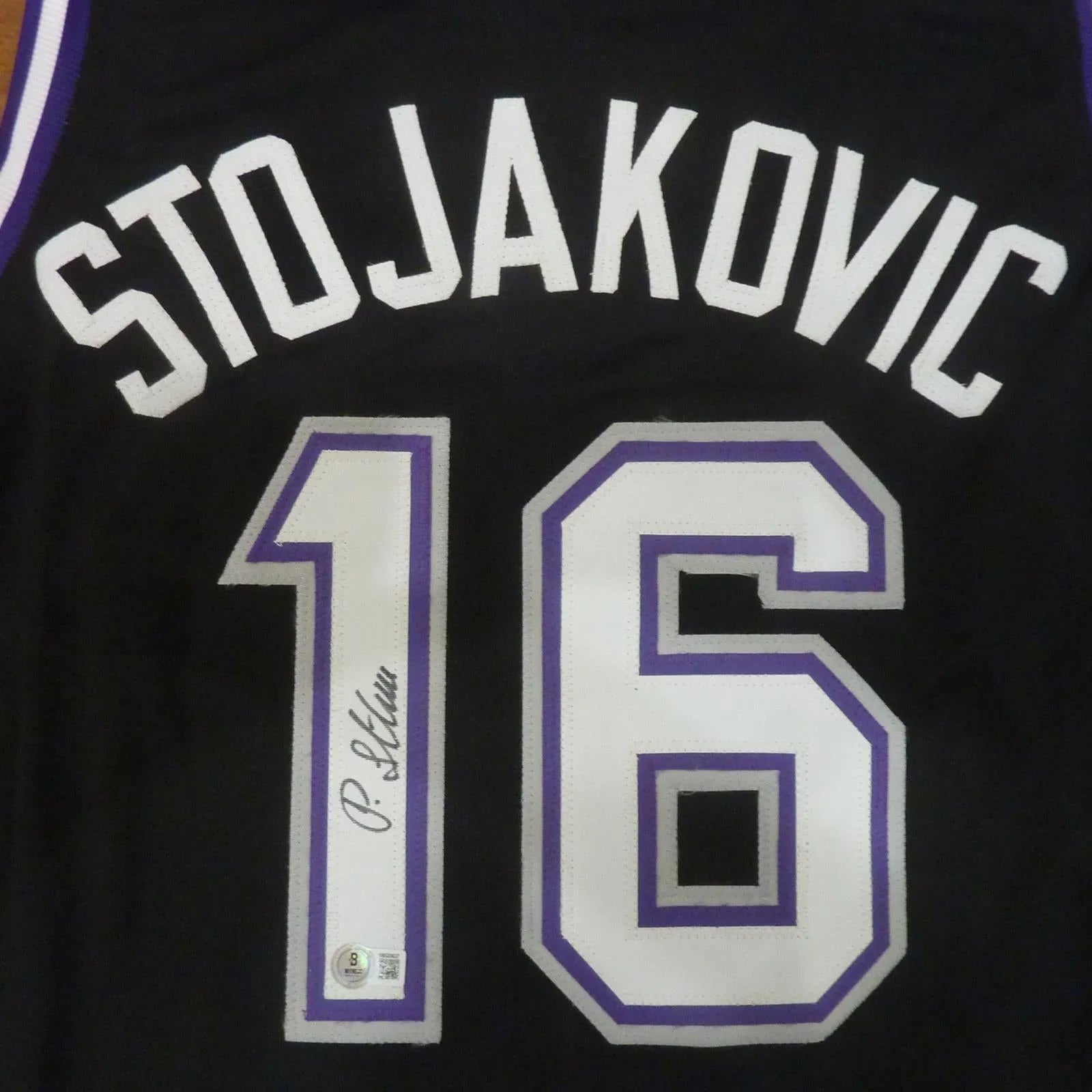 Peja Stojakovic Autographed Sacramento (Black #16) Custom Jersey - Beckett
