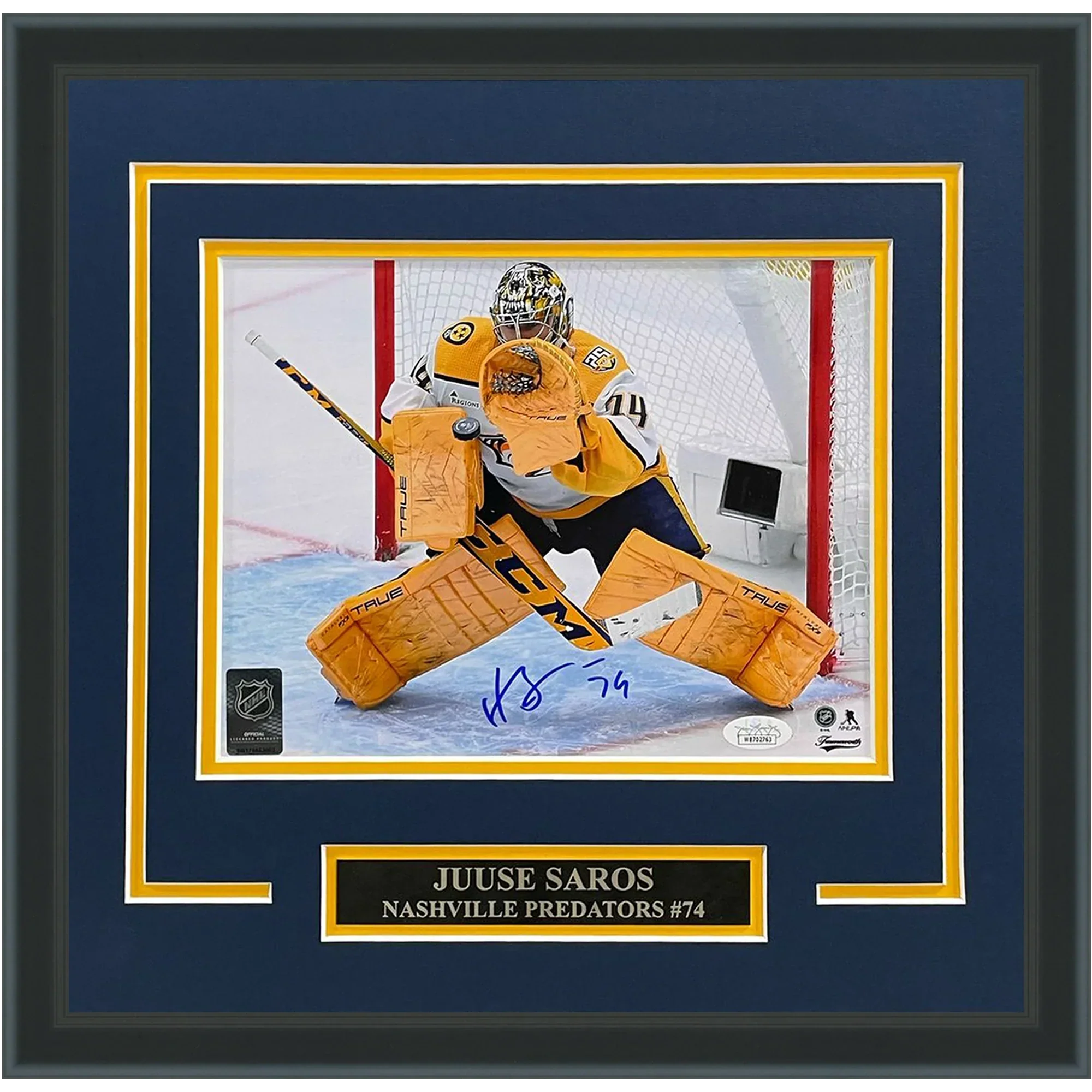 Juuse Saros Autographed Nashville Predators (Horiz Glove Save) Deluxe Framed 8x10 Photo - JSA