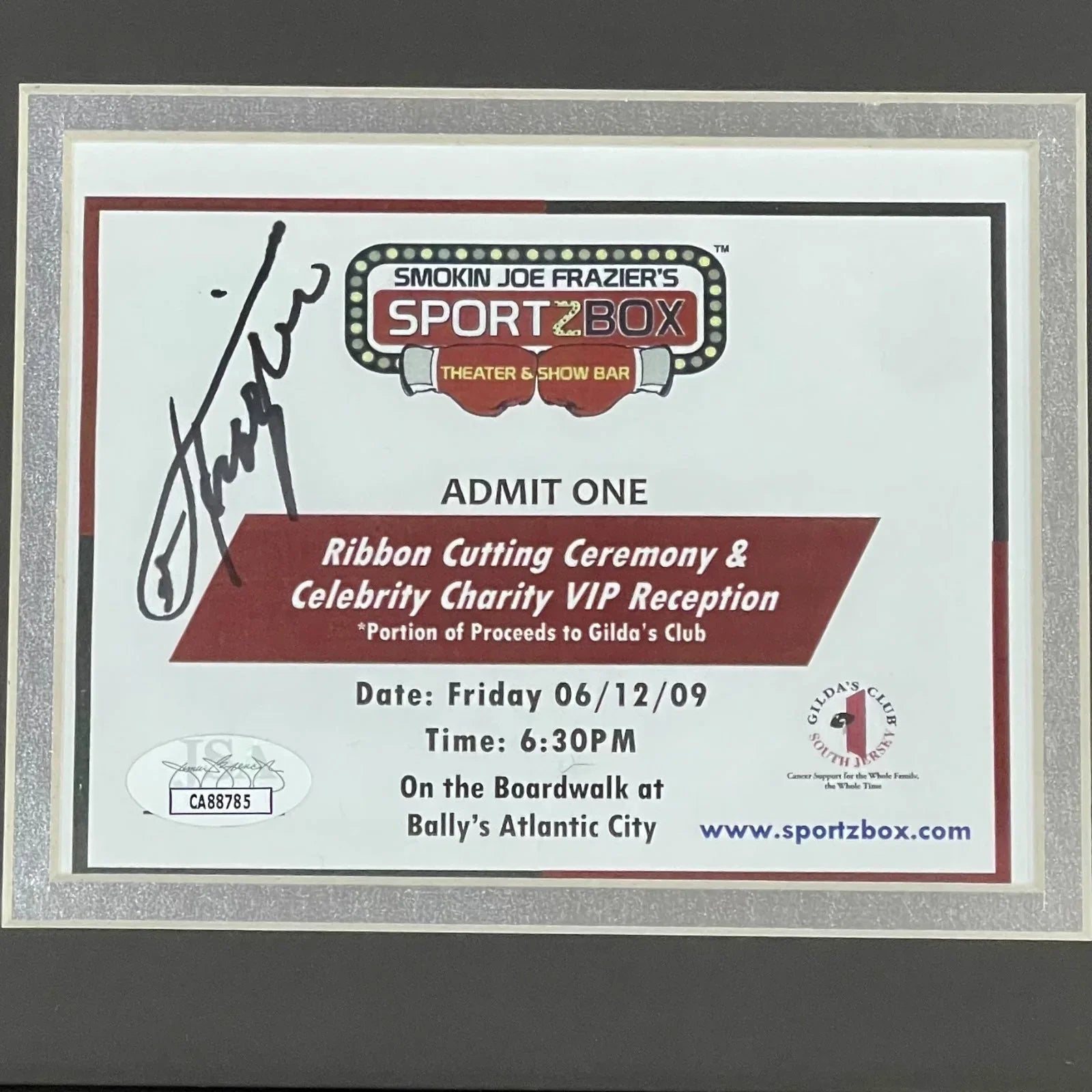 Joe Frazier Autographed Boxing Framed 8x10 Photo "Signature Series" Frame - JSA