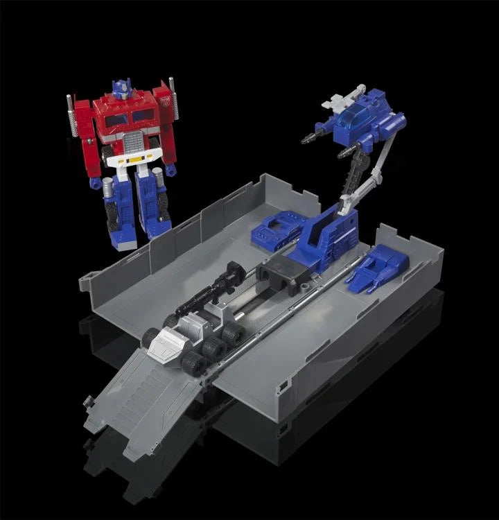 Transformers 40th Anniversary Optimus Prime (Retro G1) Action Figure