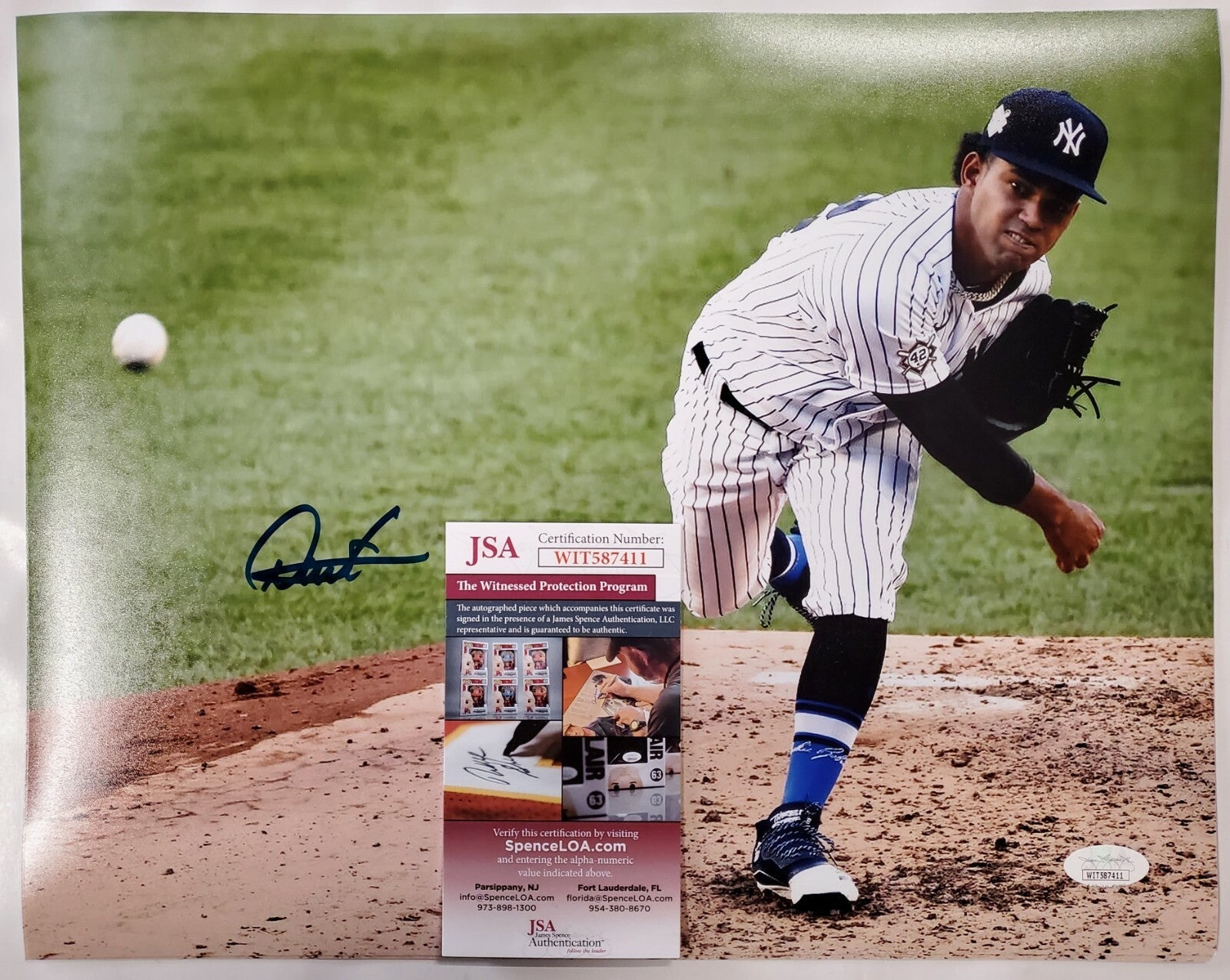 New York Yankees Deivi Garcia Autographed Signed 11X14 Photo Jsa  Coa