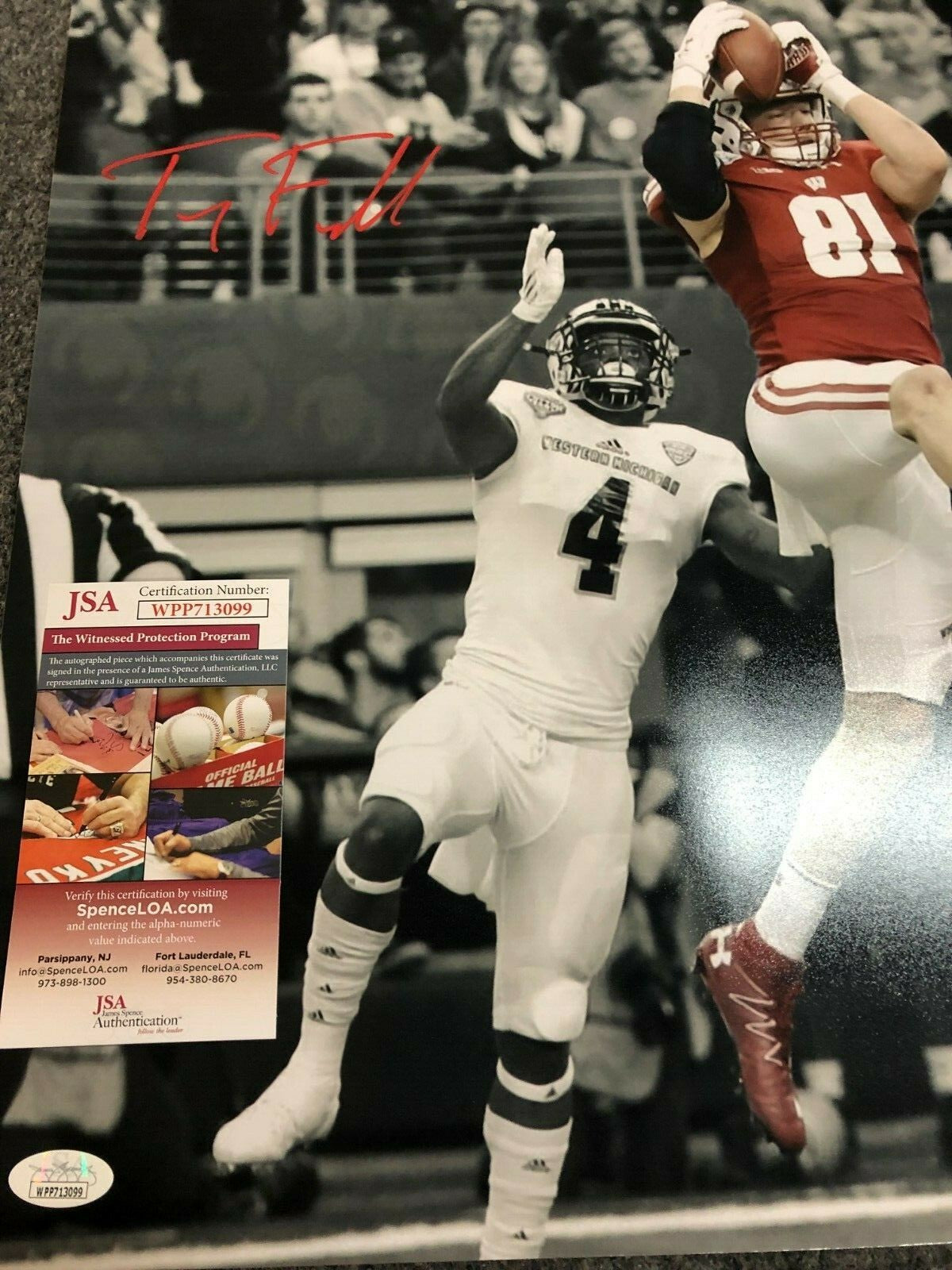 Wisconsin Badgers Troy Fumagalli Autographed Signed 16X20 Photo Jsa  Coa