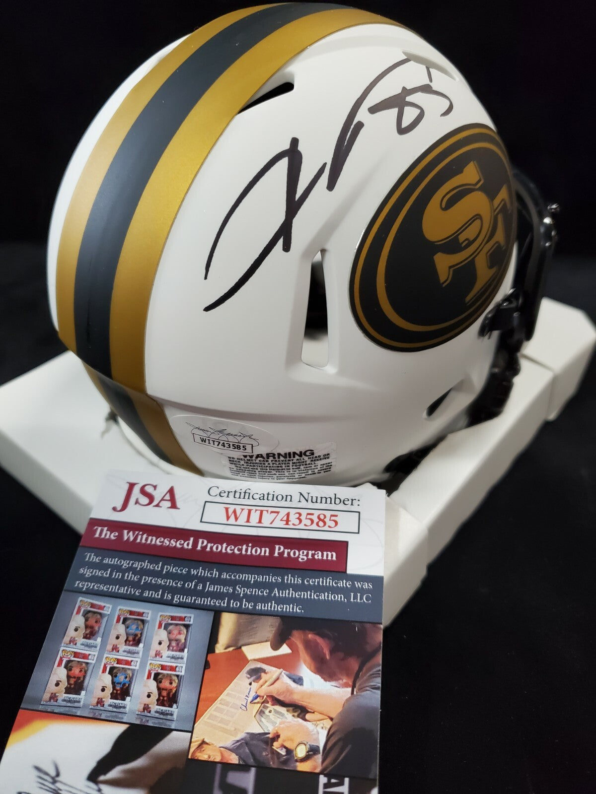 San Francisco 49Ers Vernon Davis Autographed Lunar Mini Helmet Jsa Coa