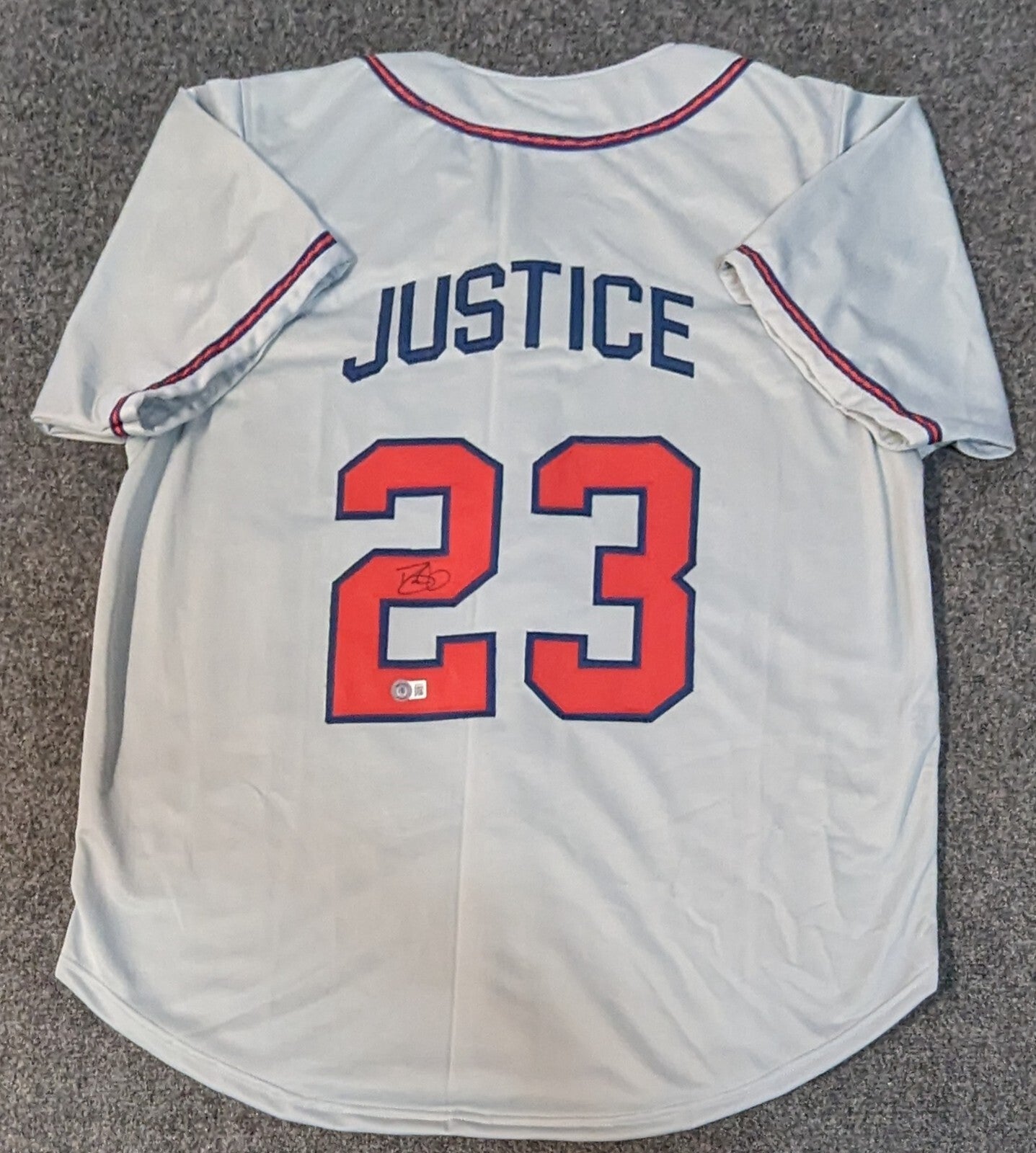 Atlanta Braves David Justice Autographed Signed Jersey Beckett Holo