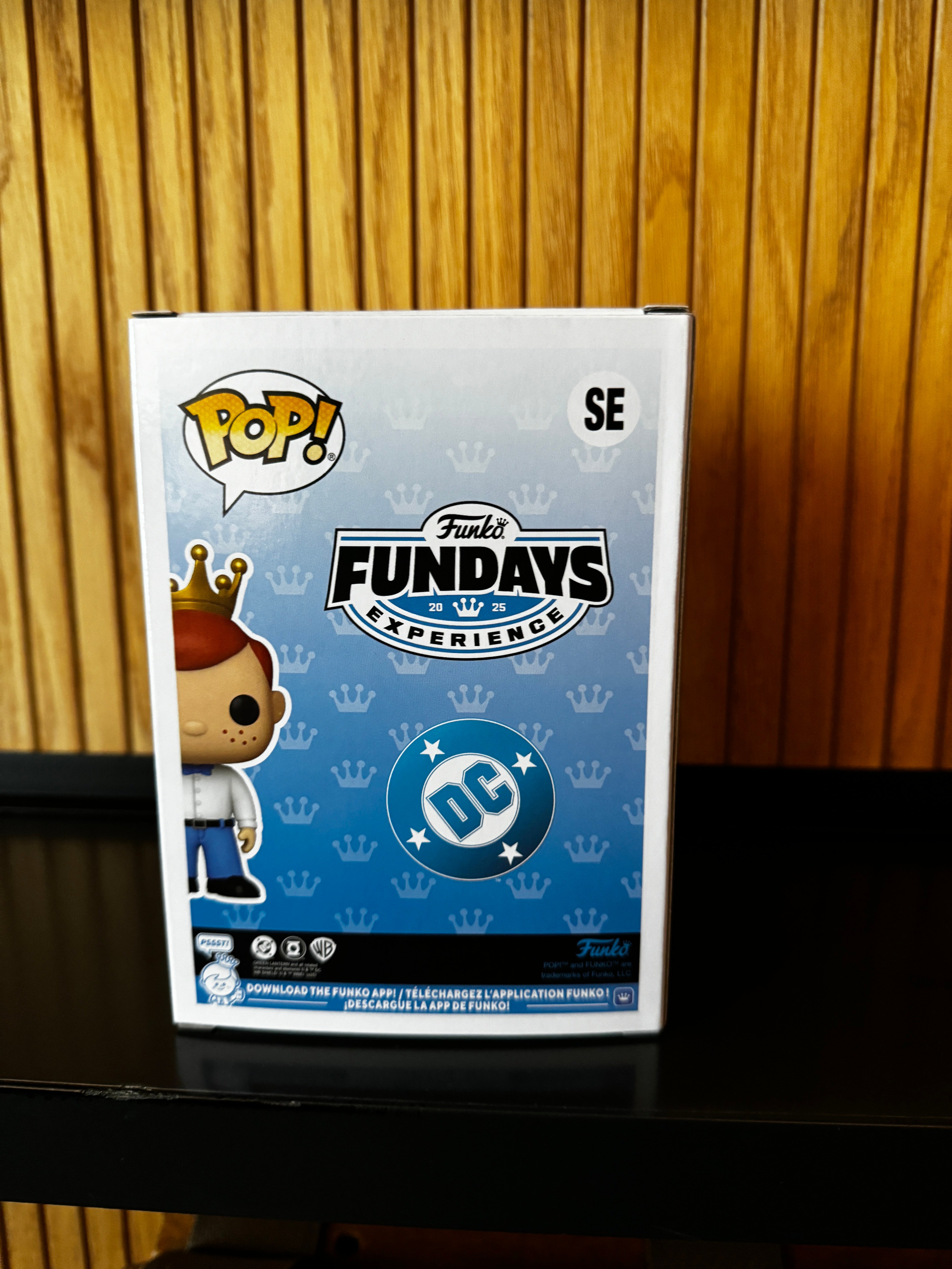 Funko Fundays Experience 2025: Pop! Originals DC Freddy Funko as Orange Lantern () LE3100