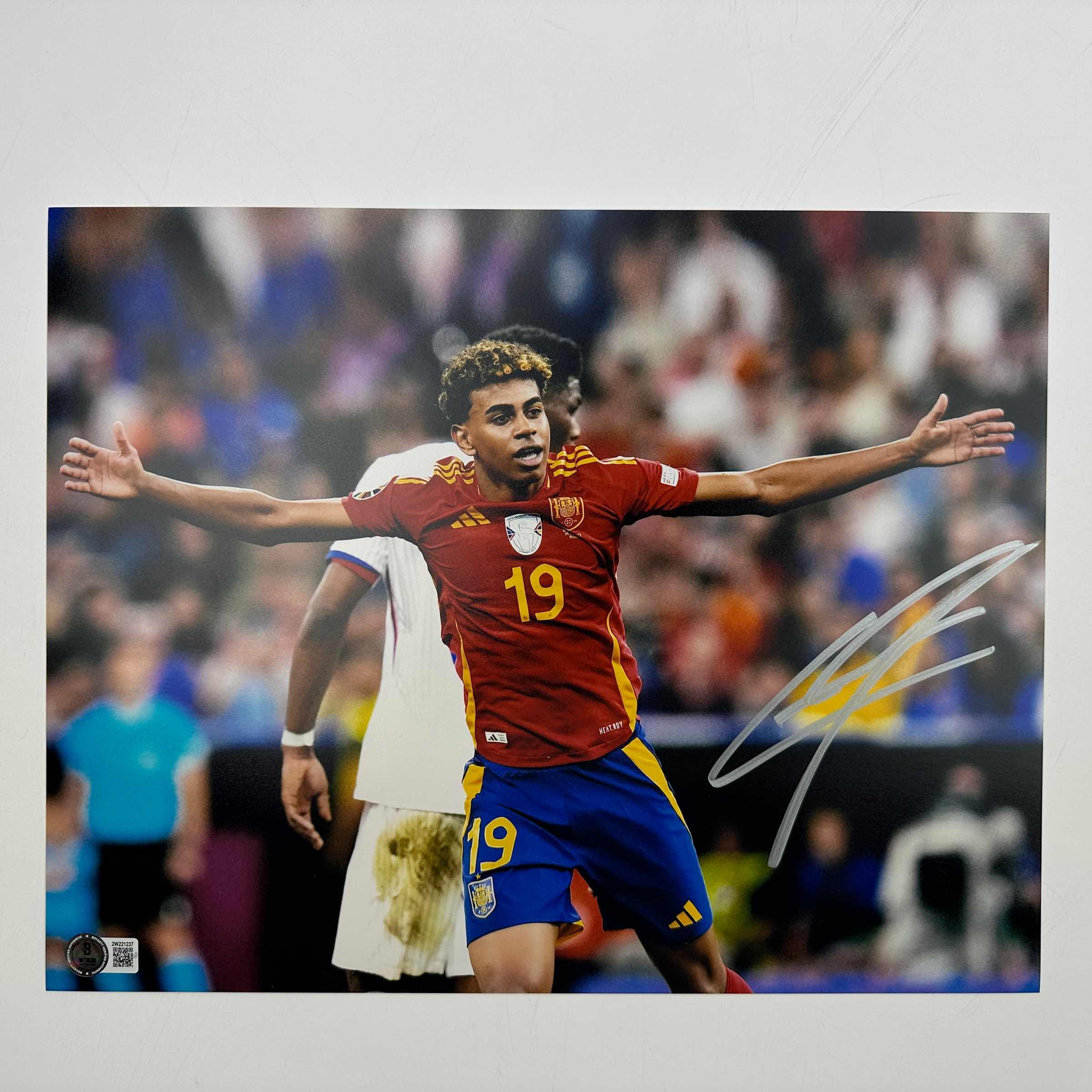 Autographed/Signed Lamine Yamal Spain 11x14 Soccer World Cup Photo Beckett BAS COA #6