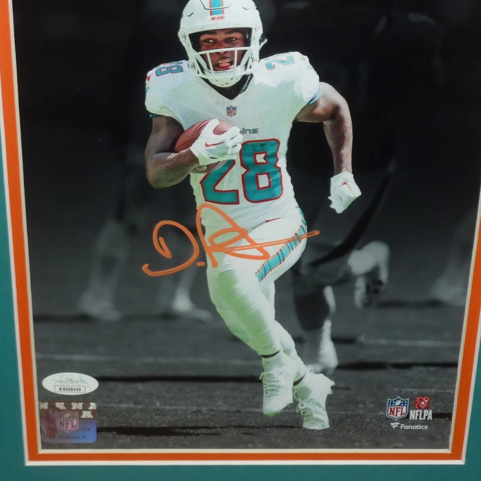 De'Von Achane Autographed Miami Dolphins (Spotlight) Deluxe Framed 8x10 Photo - JSA