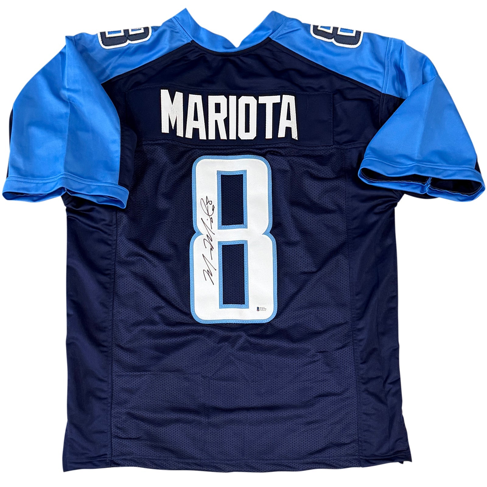 Marcus Mariota Autographed Tennessee (Navy Blue #8) Custom Jersey - Beckett