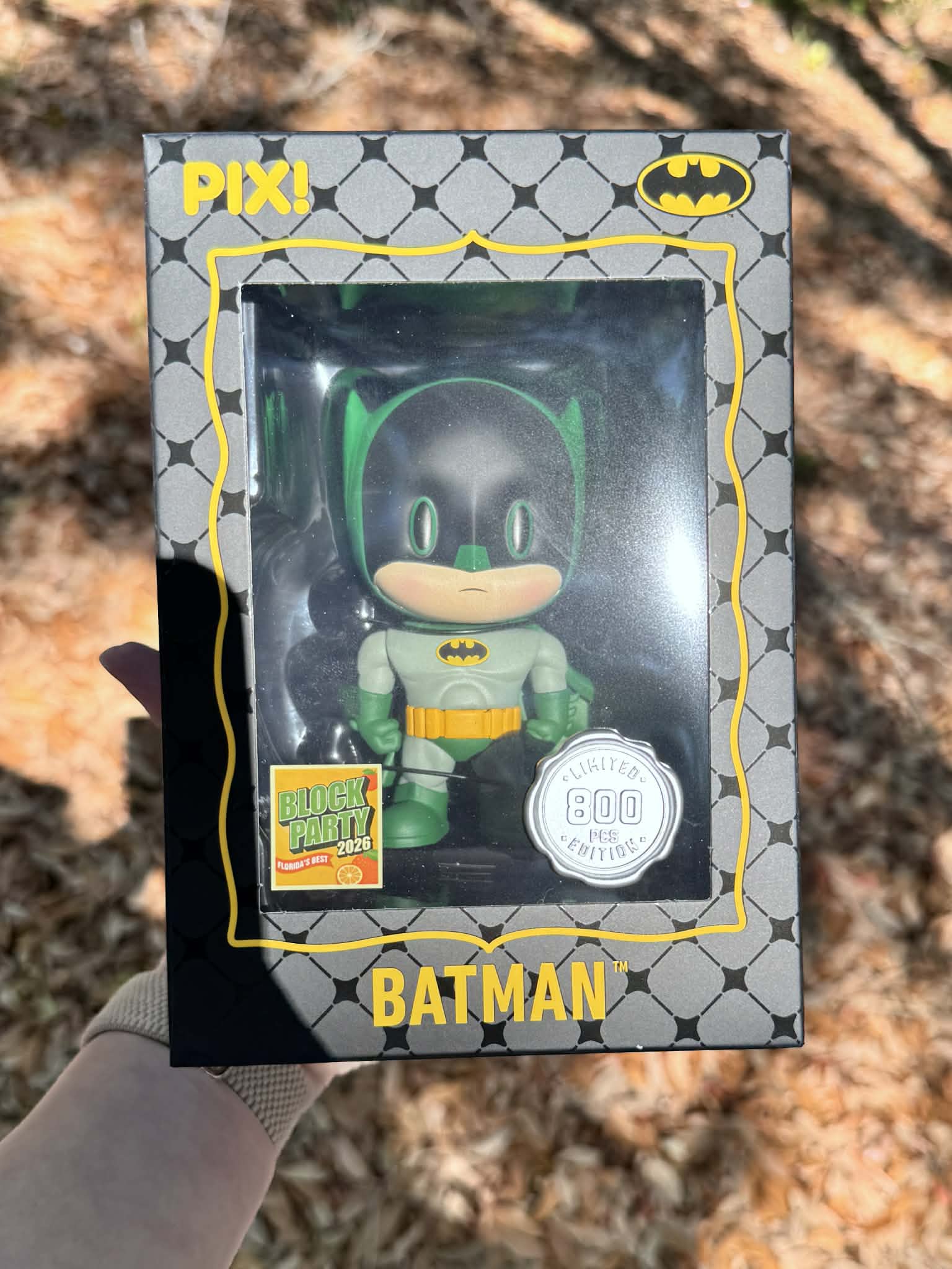[Thrilljoy] [MEGACON Block Party] DC's Batman (Green Suit) HERO LE800 PIX Vinyl Figure with Protector