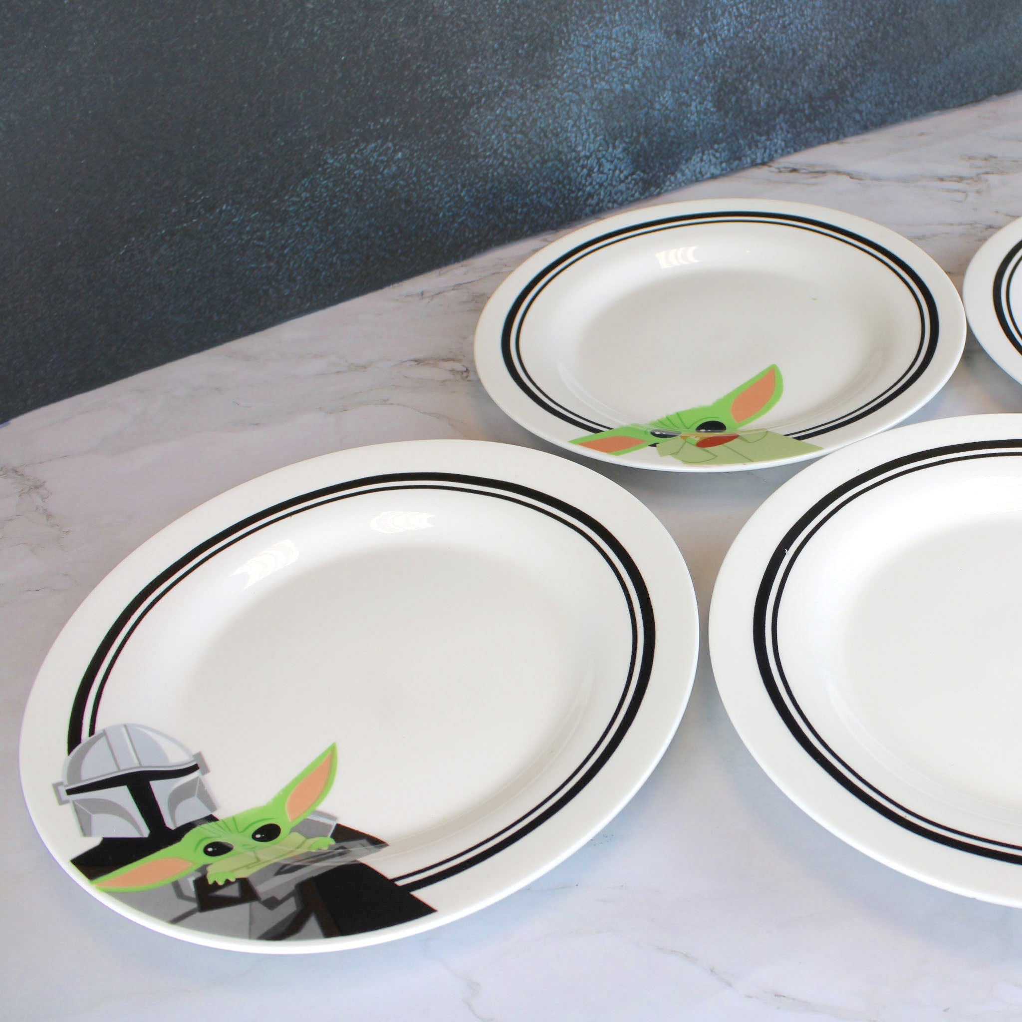 Grogu & Mandalorian Star Wars Ceramic Plate Set 4-Piece
