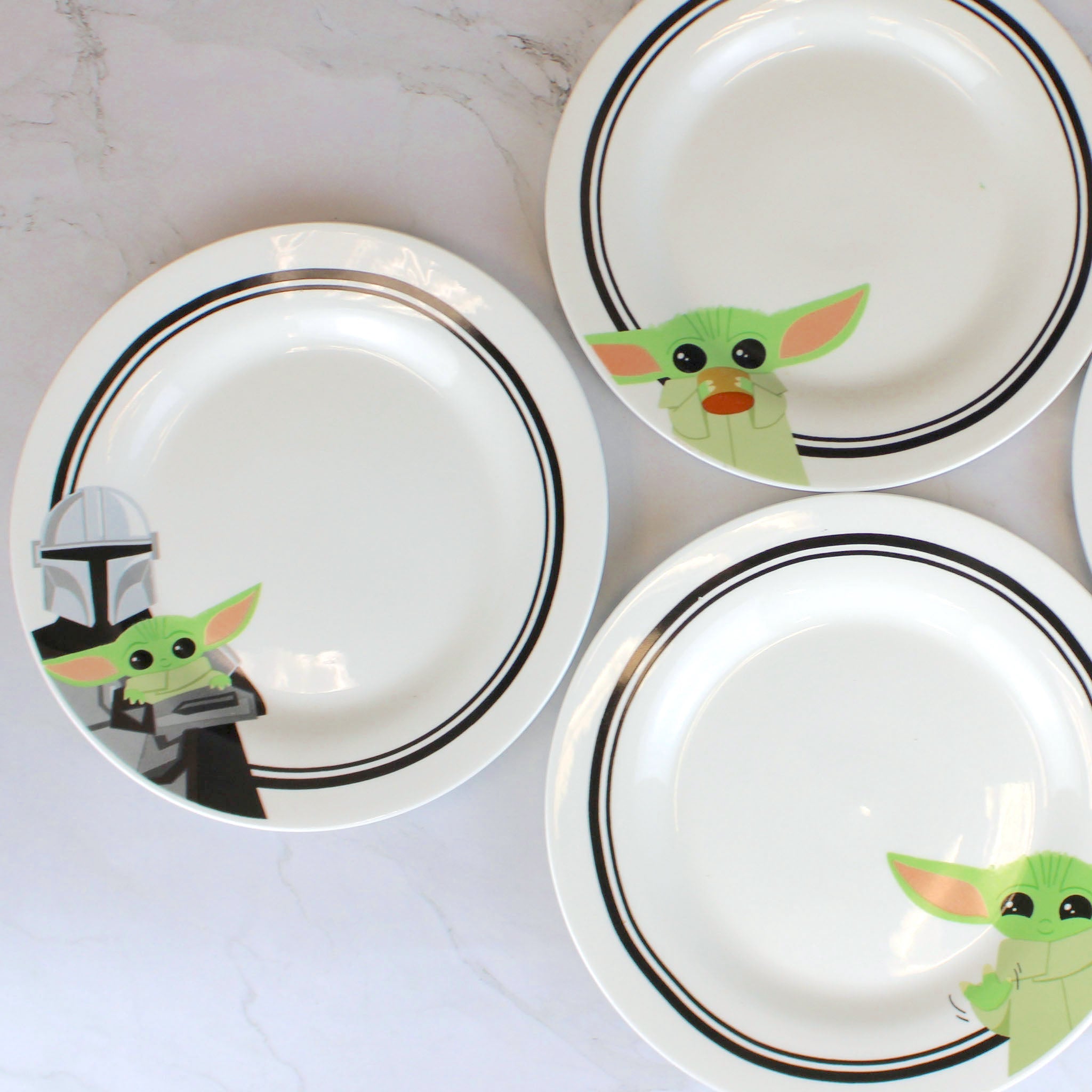 Grogu & Mandalorian Star Wars Ceramic Plate Set 4-Piece